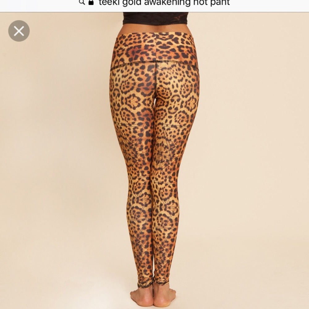 Teeki gold awakening hot pant